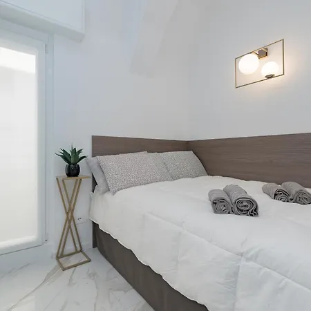 4co4 - Duomo - Luxurious - Large - Appartamento Milano